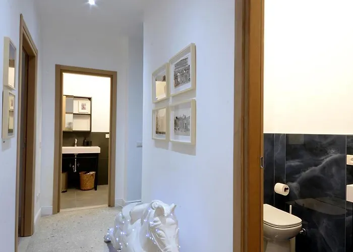 Led House Rom